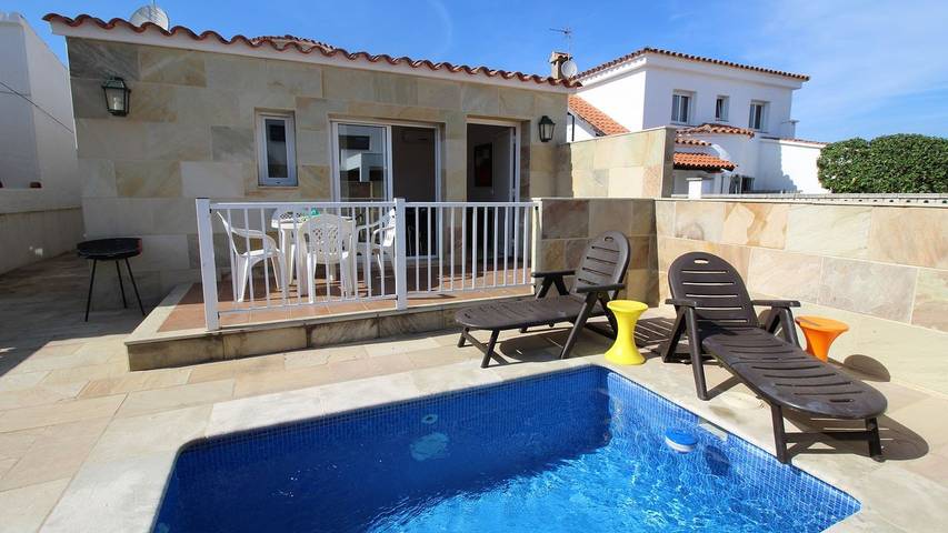 Villa pour 4 personnes, avec piscine à Empuriabrava