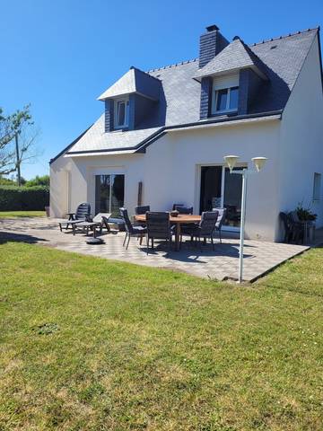 Gîte pour 6 personnes, avec jardin et terrasse dans Plage Kerminihy
