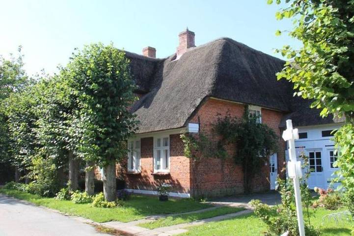 Ferienwohnung für 4 Personen, mit Terrasse und Garten in Süderende - 2
