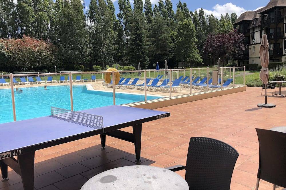 Entire apartment, 2p-Deauville - Res. P & V Golf Barriere- Close to sea and golf.  Unlimited Wifi in Deauville, Lisieux region
