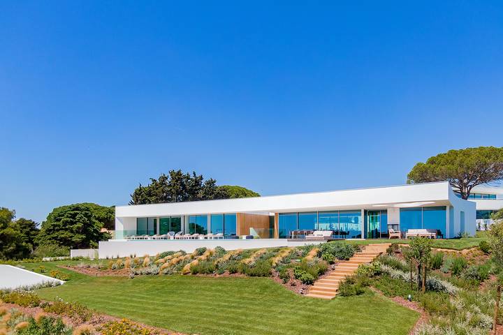 Villa for 12 personer, med Havblik og Balkon såvel som Terrasse og Have i Lagos