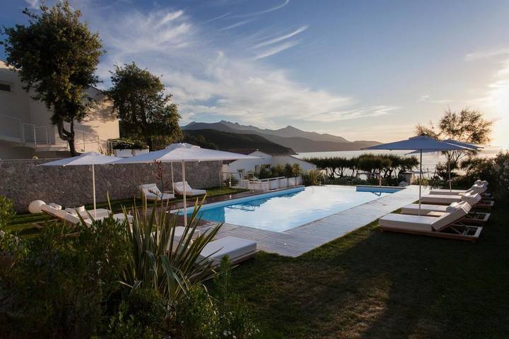 Resort für 6 Personen, mit Garten und Pool sowie Whirlpool, kinderfreundlich auf Elba - 4