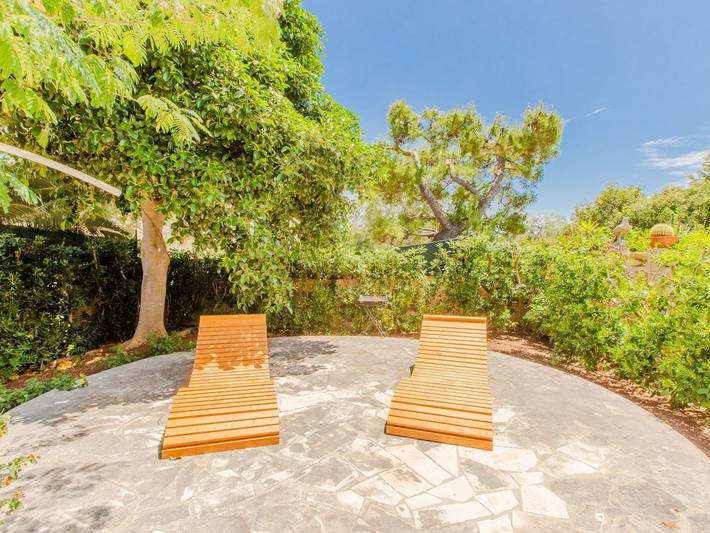 Villa 'Irene' mit Garten, Terrasse und Grill in Spiaggia Mezzaluna, Carovigno