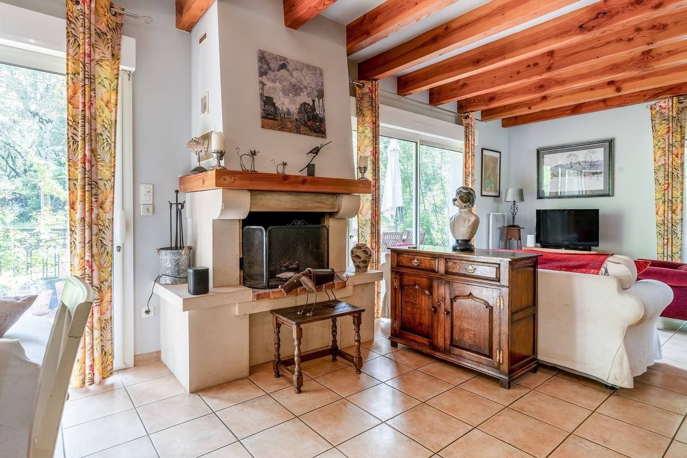 Maison de Vacances « Retraite Romantique en Forêt » avec Vue Montagne, Wi-Fi et Climatisation in Molières-sur-Cèze, Parc national des Cévennes