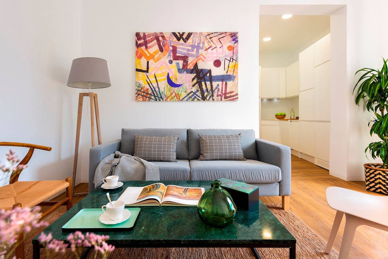 Apartamento entero, Beautiful 2 Bd Apart with view to Plaza Santa Cruz. Santa Teresa V in Casco Antiguo, Sevilla