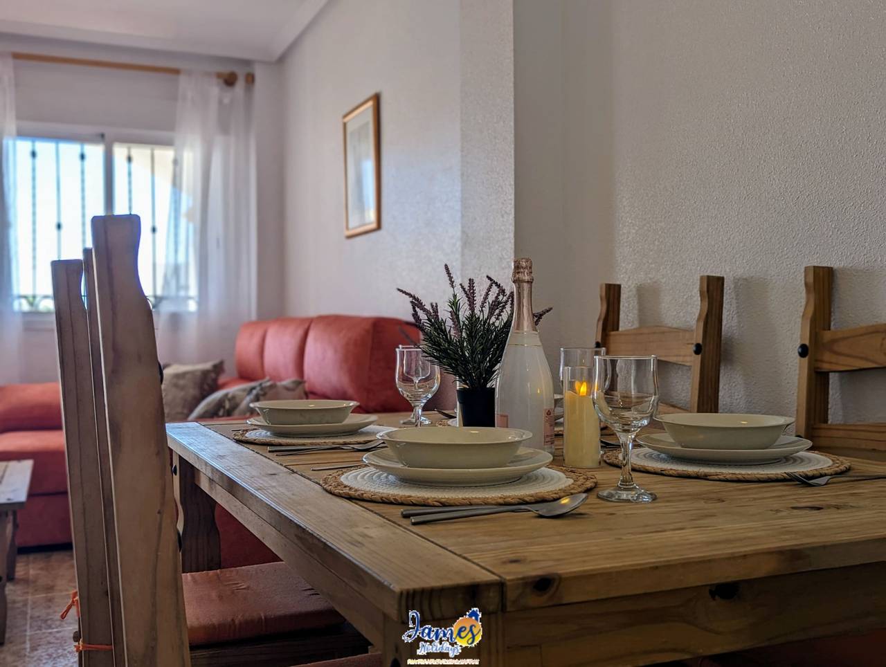 Appartement entier, Appartement de vacances pour 4 personnes avec piscine in Punta Prima (Alicante), Orihuela