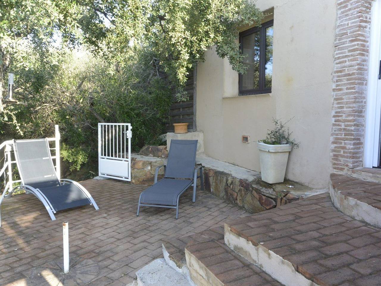 Geheel appartement, F2 Apartment with Pool and Sea View in Sainte Lucie de Porto-Vecchio in Fautea, Conca