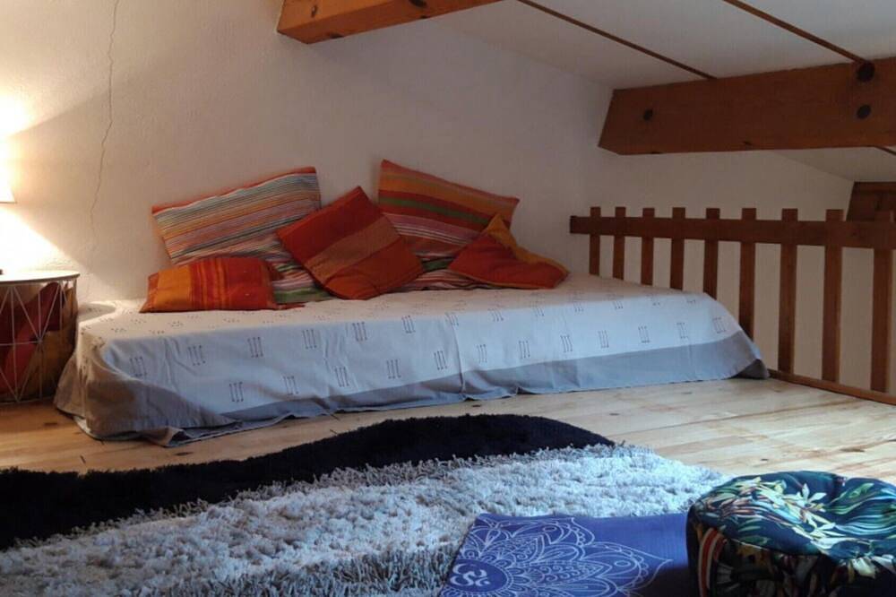 Gîte « Le Nid » avec jardin commun et Wi-Fi in Chazeaux, Parc naturel régional des Monts d'Ardèche