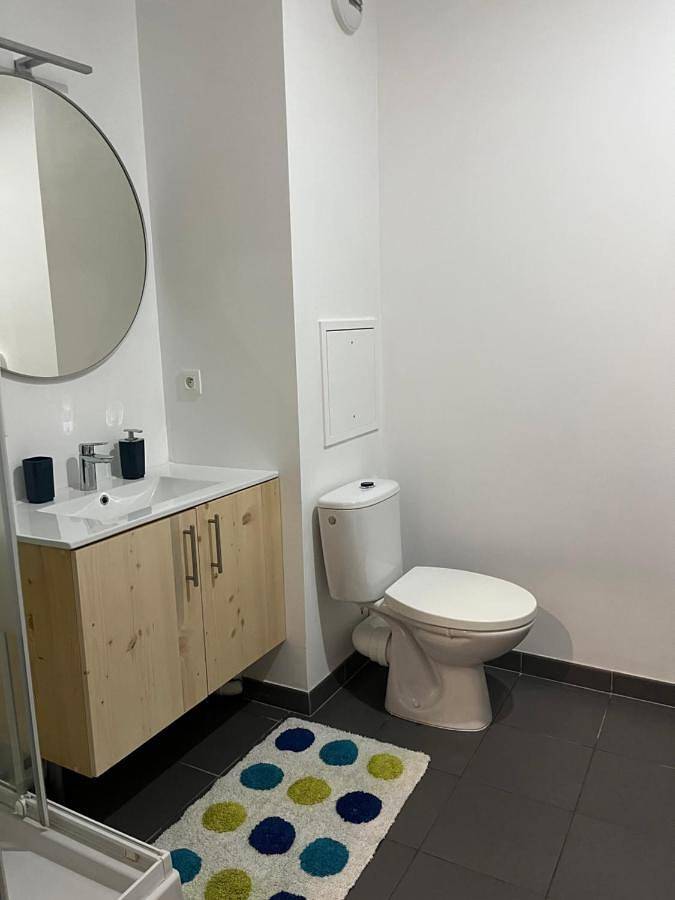 Gîte pour 2 personnes, avec balcon et vue à Drancy - 2
