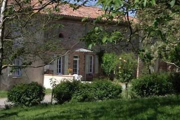 Location de vacances pour 6 personnes, avec jardin, animaux acceptés à Pibrac