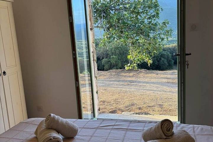 Location de vacances pour 4 personnes, avec terrasse et jardin à Granace - 3