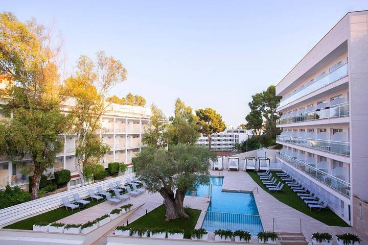 Hotel para 2 personas, con piscina y sauna además de jacuzzi y balcón - 1