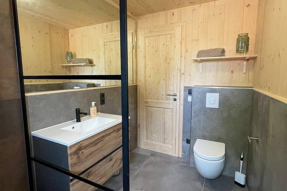 Cozy chalet in the Palatinate Forest with sauna and hot tub in Rhineland-Palatinate in Thaleischweiler-Fröschen, Landkreis Südwestpfalz