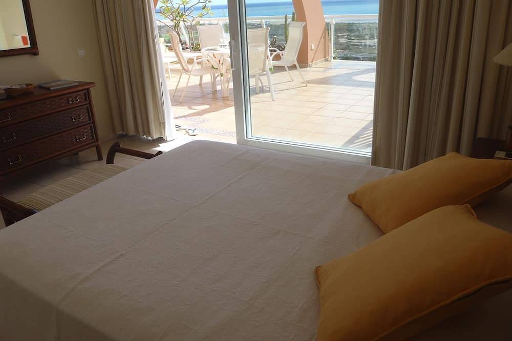 Ganze Wohnung, Luxus-Wohnung, Wifi, Leuchtturm und Strandblick, privater Pool in Solana Matorral, Pájara