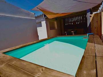 Gîte pour 4 personnes, avec piscine et terrasse à Saint-Victoret