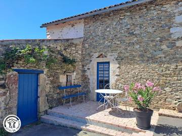 Gîte pour 8 personnes, avec terrasse à Vouvant