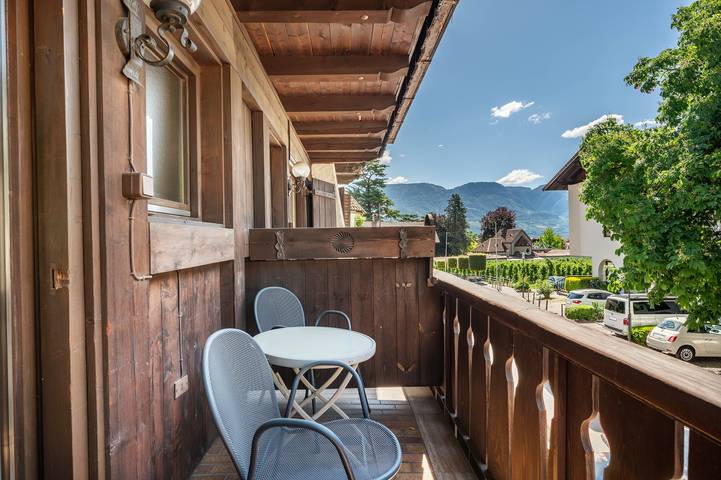 Agriturismo per 2 persone, con giardino e balcone, con animali domestici in Alto Adige