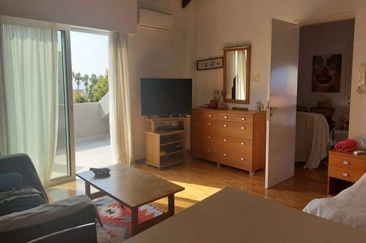 Apartamento entero, Renovated Ensuite Studio by the Beach in Limasol, Chipre Sur