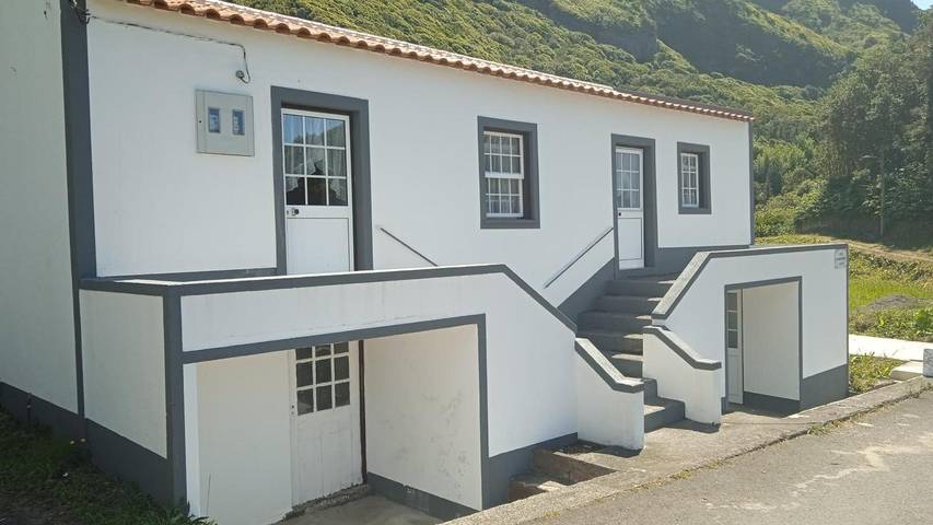 Casa de férias para 4 pessoas, com varanda nos Açores