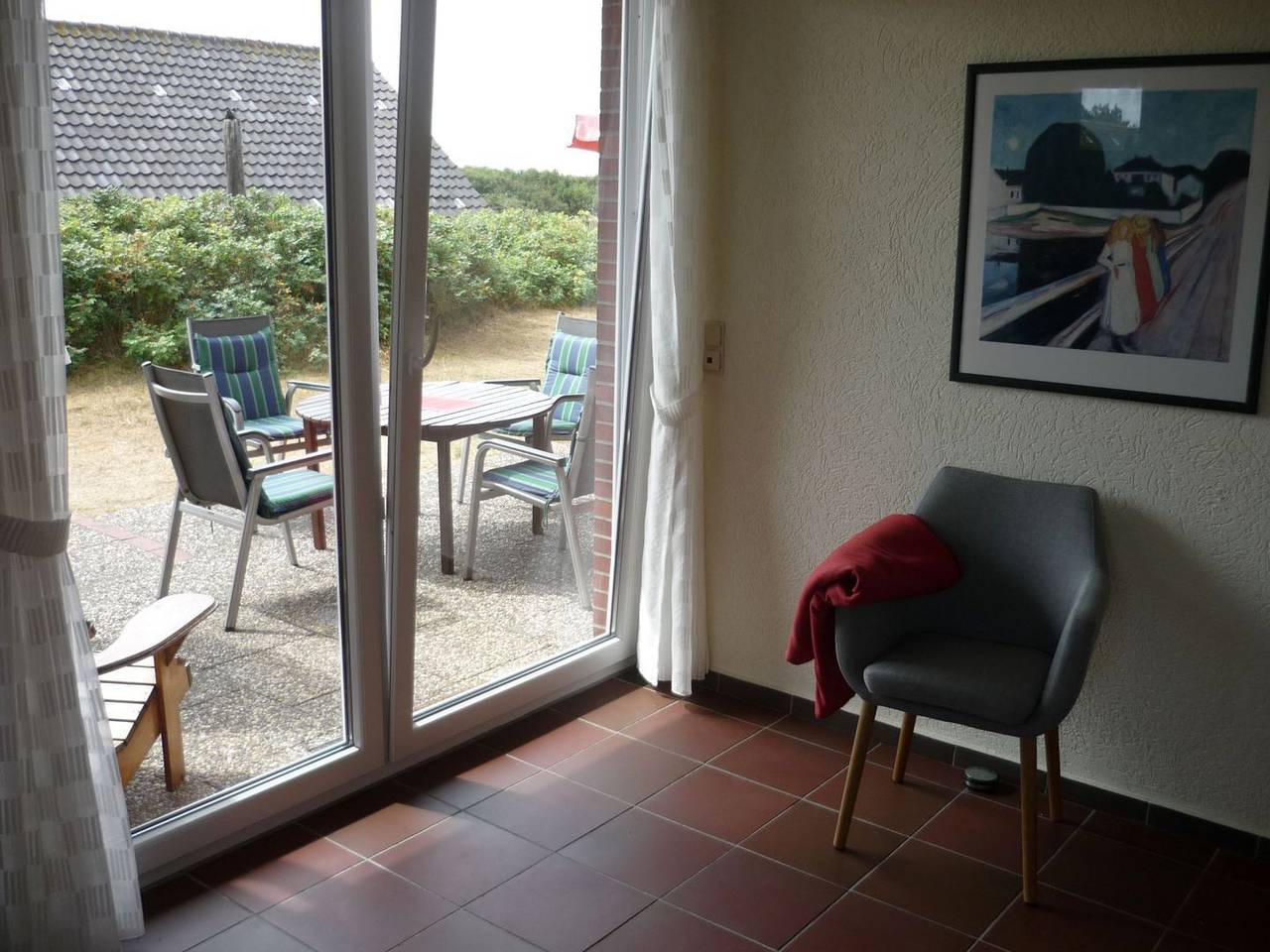 Große Doppelhaushälfte mit schöner Südterrasse und Garten und Blick auf die Dünenlandschaft in Spiekeroog