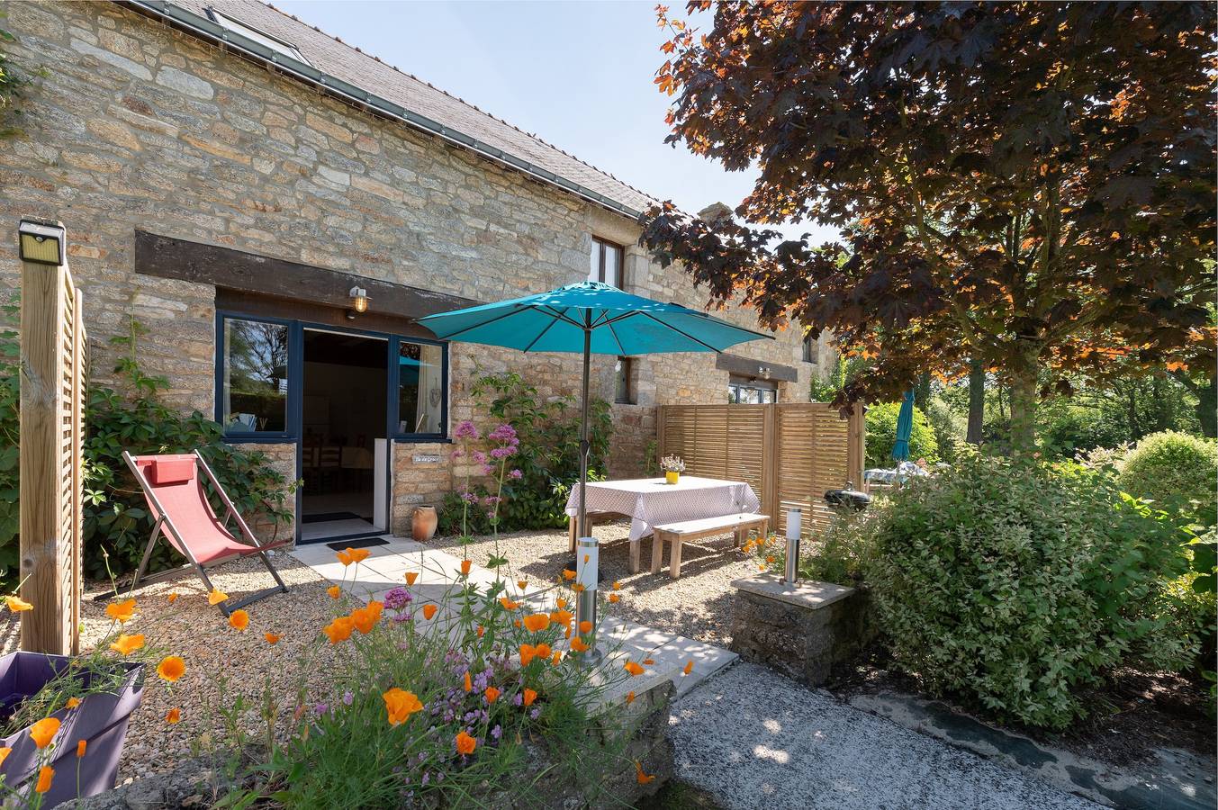 Casita de campo 'Domaine De Lestroué - Île De Groix' con piscina compartida, terraza privada y Wi-Fi in La Vraie-Croix, Región de Vannes