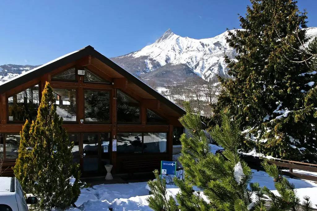 Entire apartment, 2 Room Gite 6 People 1 baby in Saint-Bonnet-en-Champsaur, Écrins National Park
