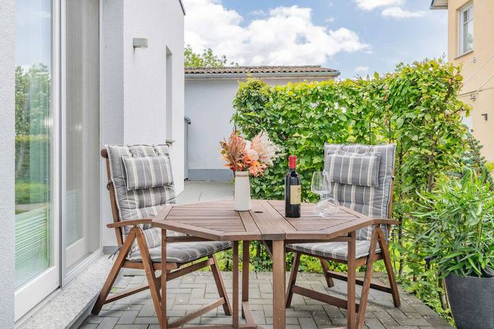 Ferienwohnung für 2 Personen, mit Terrasse und Garten sowie Seeblick in Kamminke - 2