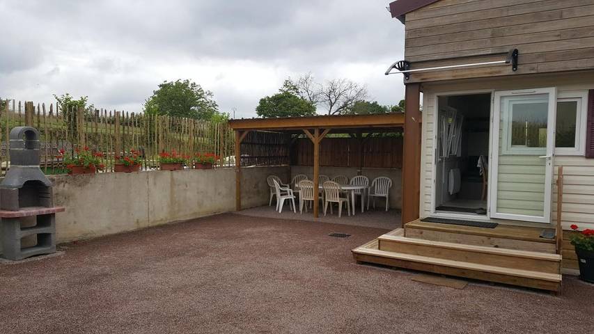 Camping pour 4 personnes, avec Terrasse ainsi que Jardin et Vue