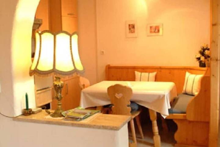 Chambre d’hôte pour 5 personnes, avec Jardin à St. Johann in Tirol