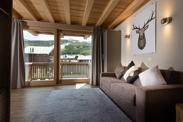 Entire apartment, Apartment 'Sant'Antoni Plan' with Mountain View, Shared Terrace and Wi-Fi in Livigno (Town), Livigno