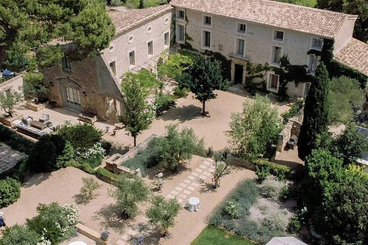 Location de vacances pour 10 personnes, avec piscine et balcon à Saint-Pargoire