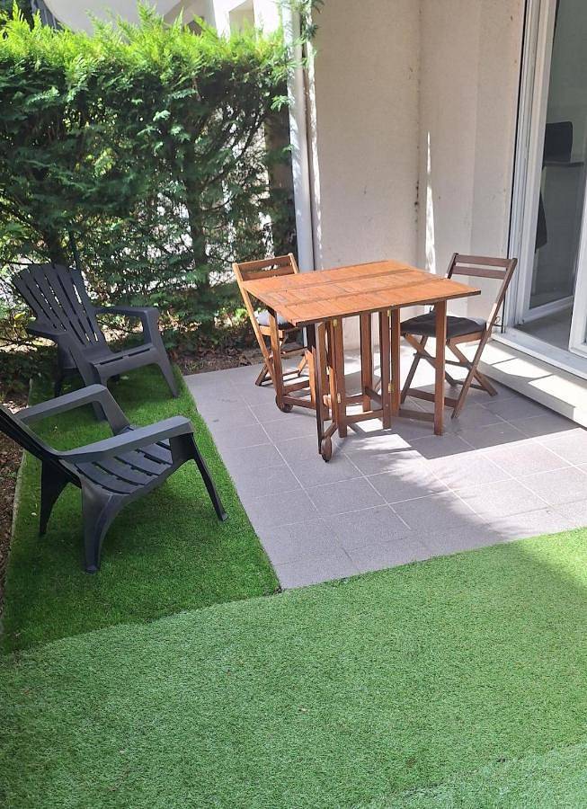 Appartement entier, Apartment with terrace in Joué-lès-Tours in Joué-lès-Tours, Région de Tours