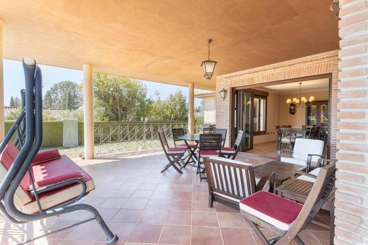 Casa rural para 8 personas, con Balcón además de Terraza y Piscina en Colomera - 2