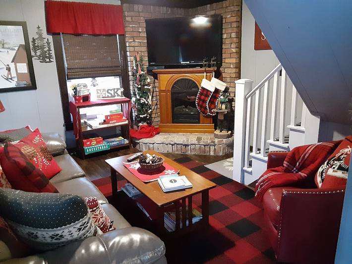 Cabin for 4 people, with yard and terrace, with pets in White Mountain National Forest