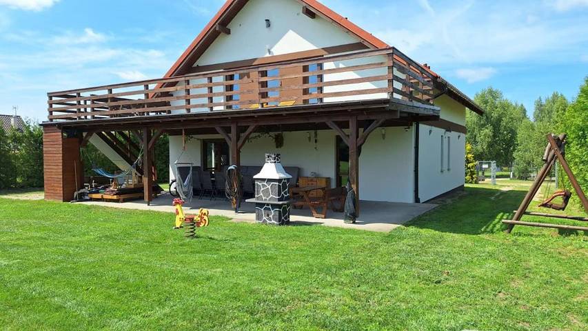 Dom dla 20 osób, z Balkon i Jacuzzi oraz Taras i Ogród w Sieraków