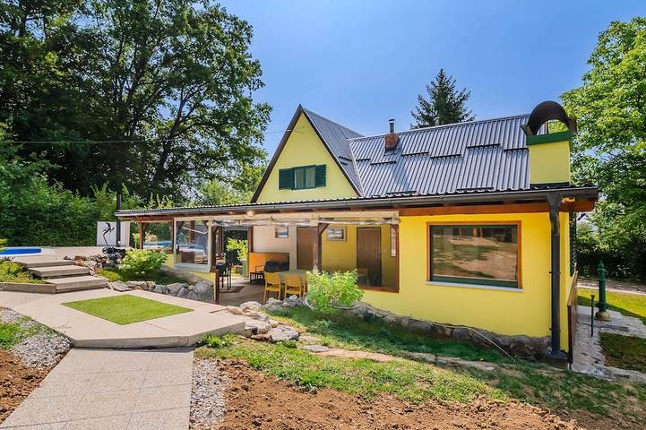 Nice home in Brest Pokupski with sauna in Sisak-Moslavina