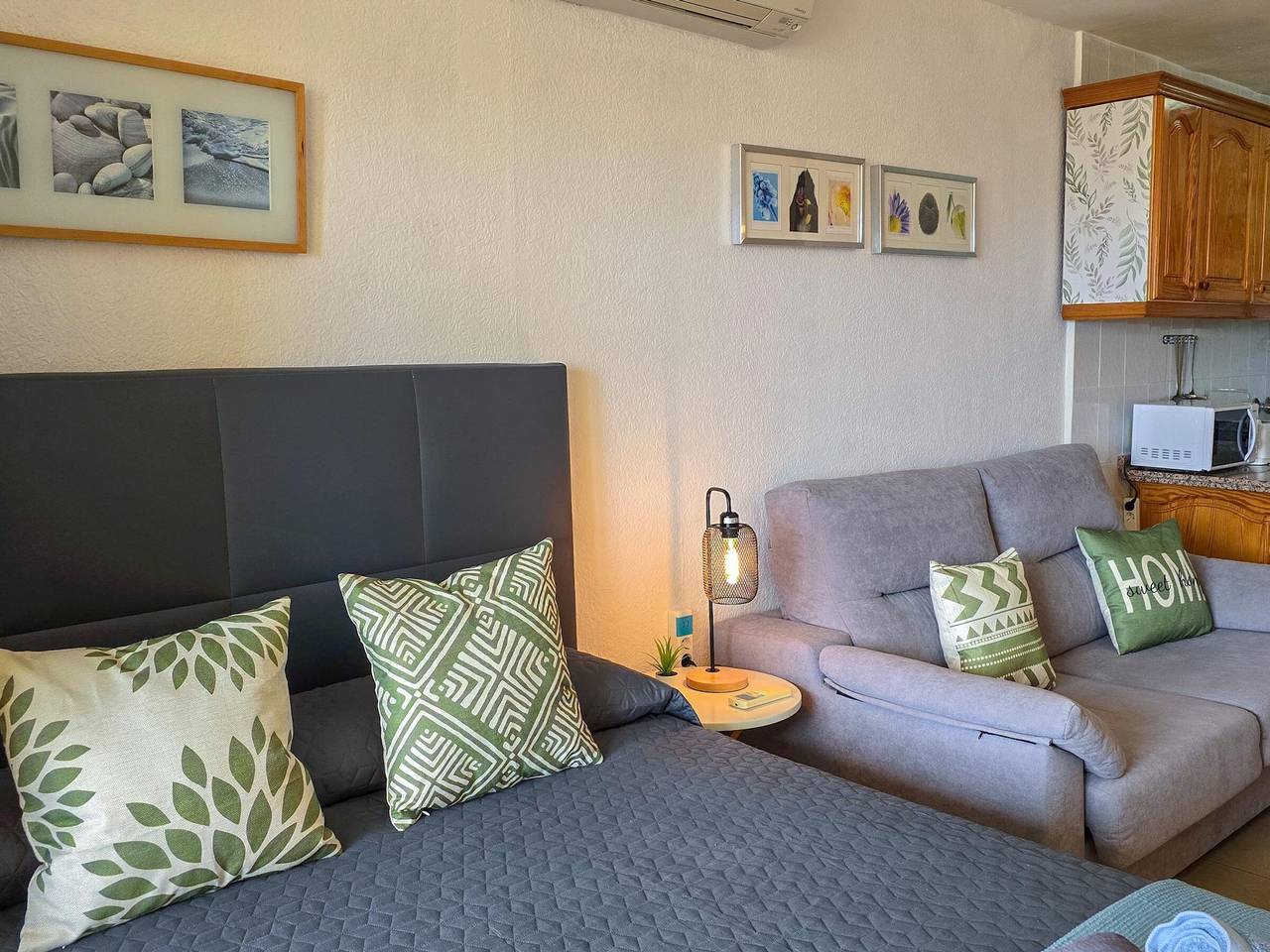 Estudio entero, Alojamiento Acogedor con Terraza y Piscina en Playa La Arena in Playa Neptuno (Santiago del Teide), Santiago del Teide