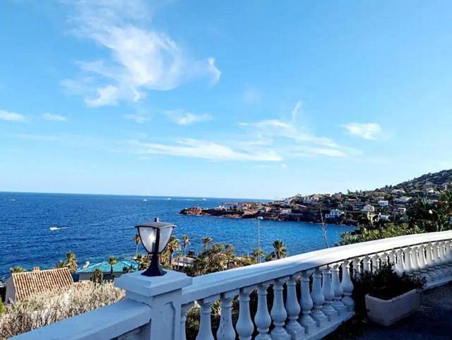 Appartement de vacances pour 4 personnes, avec terrasse et vue