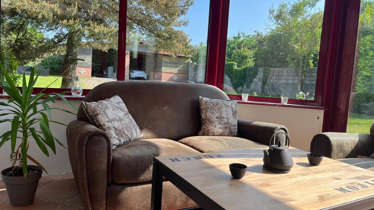 Maison de maître. Calme, Wifi, Cour fermée. in Feuquières-en-Vimeu, Région d'Abbeville