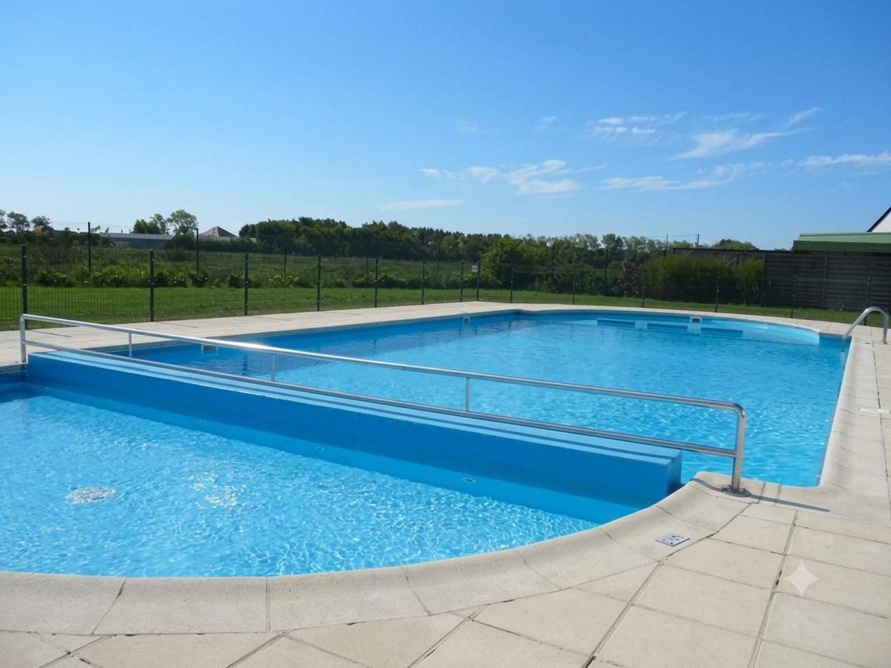 Ganze Wohnung, Duplex-Wohnung mit Gemeinschaftspool in Nieuwpoort, Belgische Küste