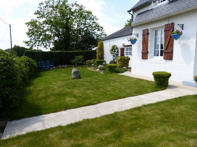 Gîte pour 4 personnes, avec jardin et terrasse à Pleyben - 2