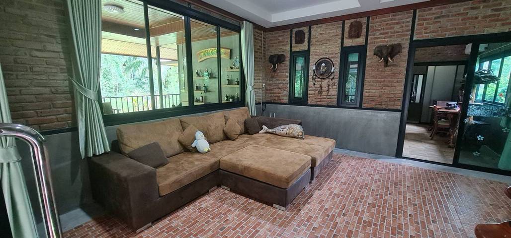 Hus för 11 Personer, med trädgård i Thailand