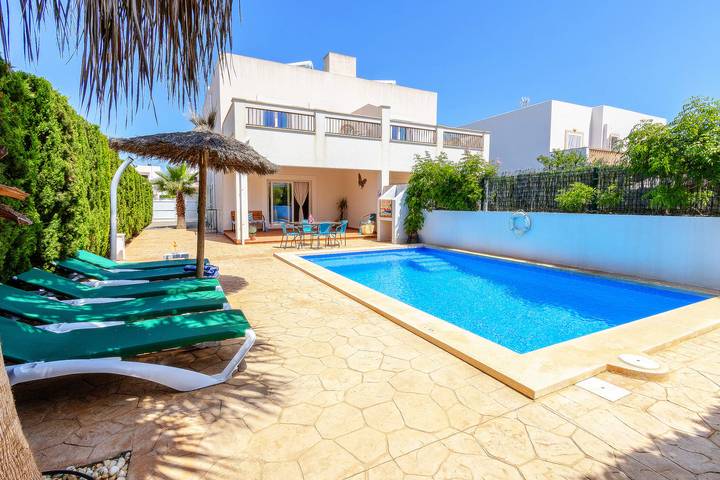 Ferienhaus für 5 Personen, mit Garten und Pool in Cala Ferrera