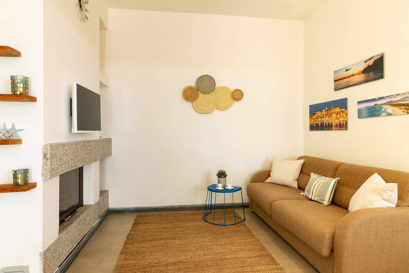 Appartamento 'Sa Domu Manna' con vista mare, terrazza, giardino in comune e Wi-Fi in Foxi, Quartu Sant'Elena