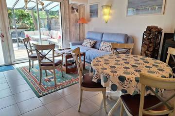 Gîte pour 5 personnes, avec terrasse dans Plage de la Govelle