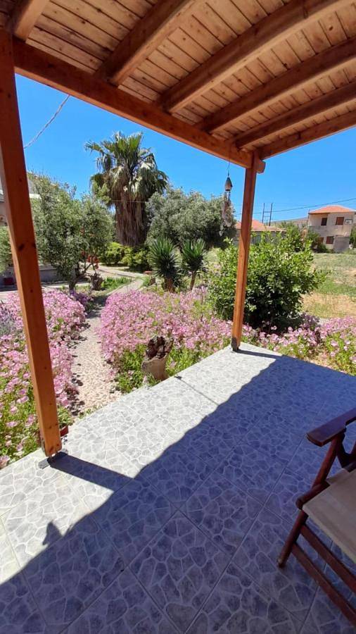 Location de vacances pour 5 personnes, avec terrasse et vue dans Σκάλα Ερεσού - 3