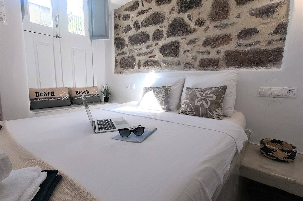 Insel Villaki Poros in Poros Stadt, Poros