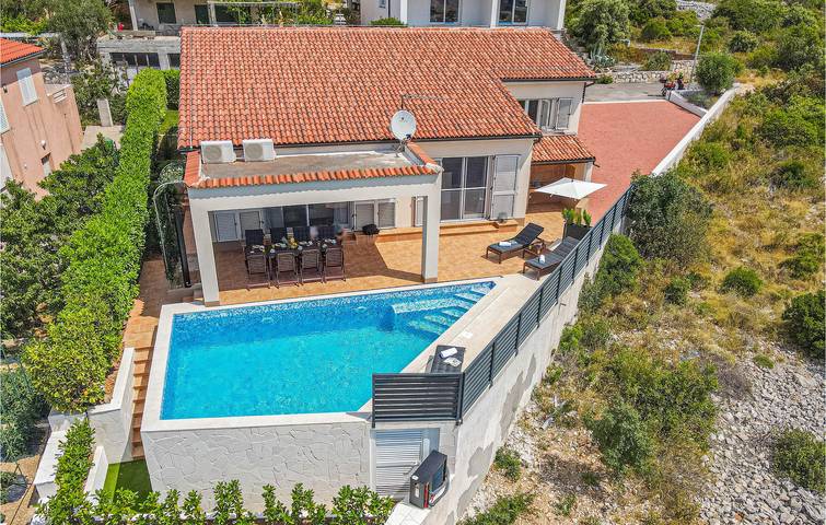 Ferienhaus für 8 Personen, mit Pool und Terrasse - 1