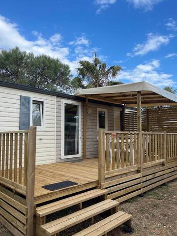 Camping pour 6 personnes, avec terrasse et piscine à Port-la-Nouvelle