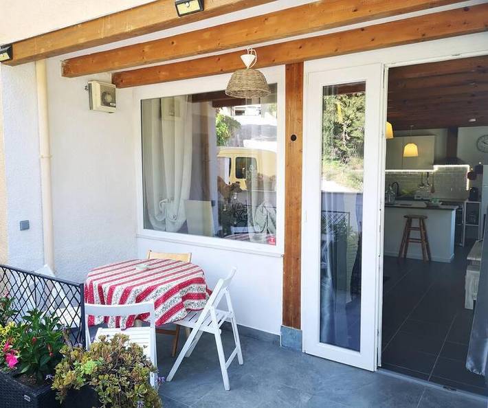 Gîte pour 5 personnes, avec Balcon ainsi que Terrasse et Vue à Gorbio